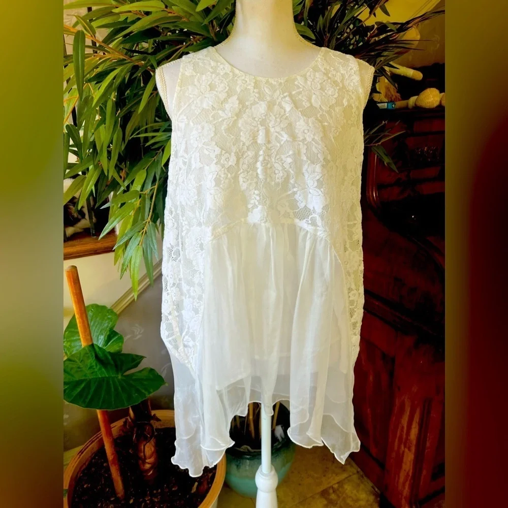Belle Bird ladies, cotton blend lace top sleeveless size medium excellent cond - Picture 5 of 13